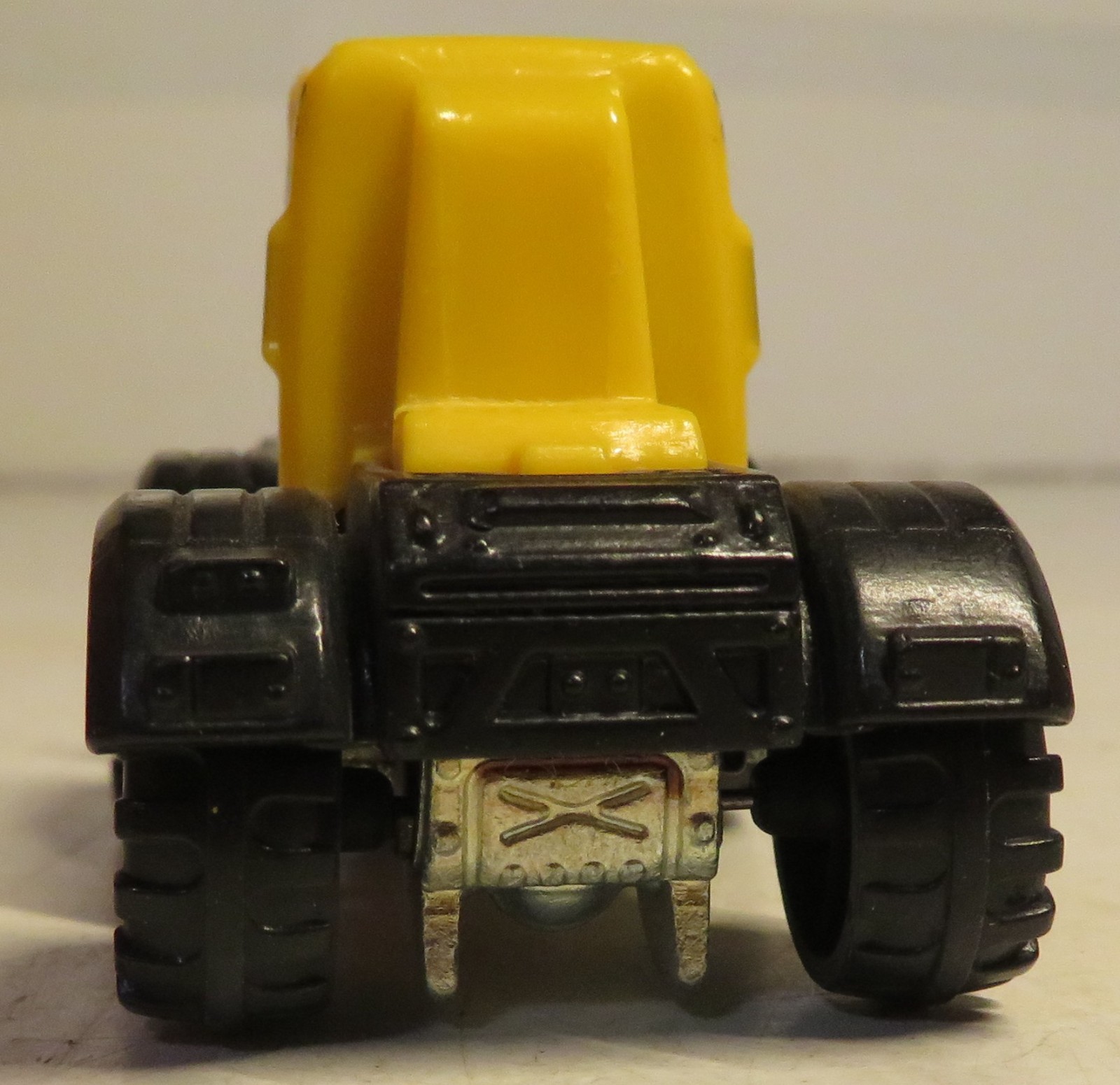 2005 13 Matchbox Plowverizer Tractor Ice Plow YELLOW BLACK Equipment Mover Toy