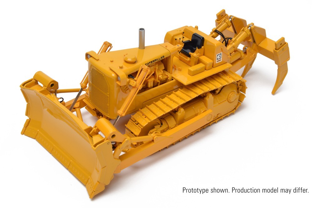 CATERPILLAR 9GDOZER WITH D9R RIP BLADE BY CCM