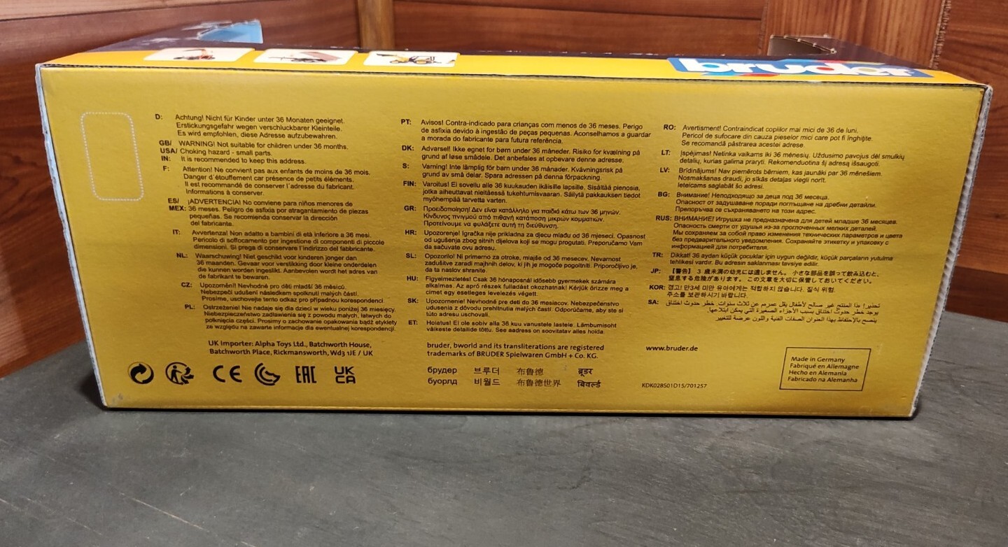 NIB BRUDER® 1:16 JCB MIDI CX BACKHOE/LOADER