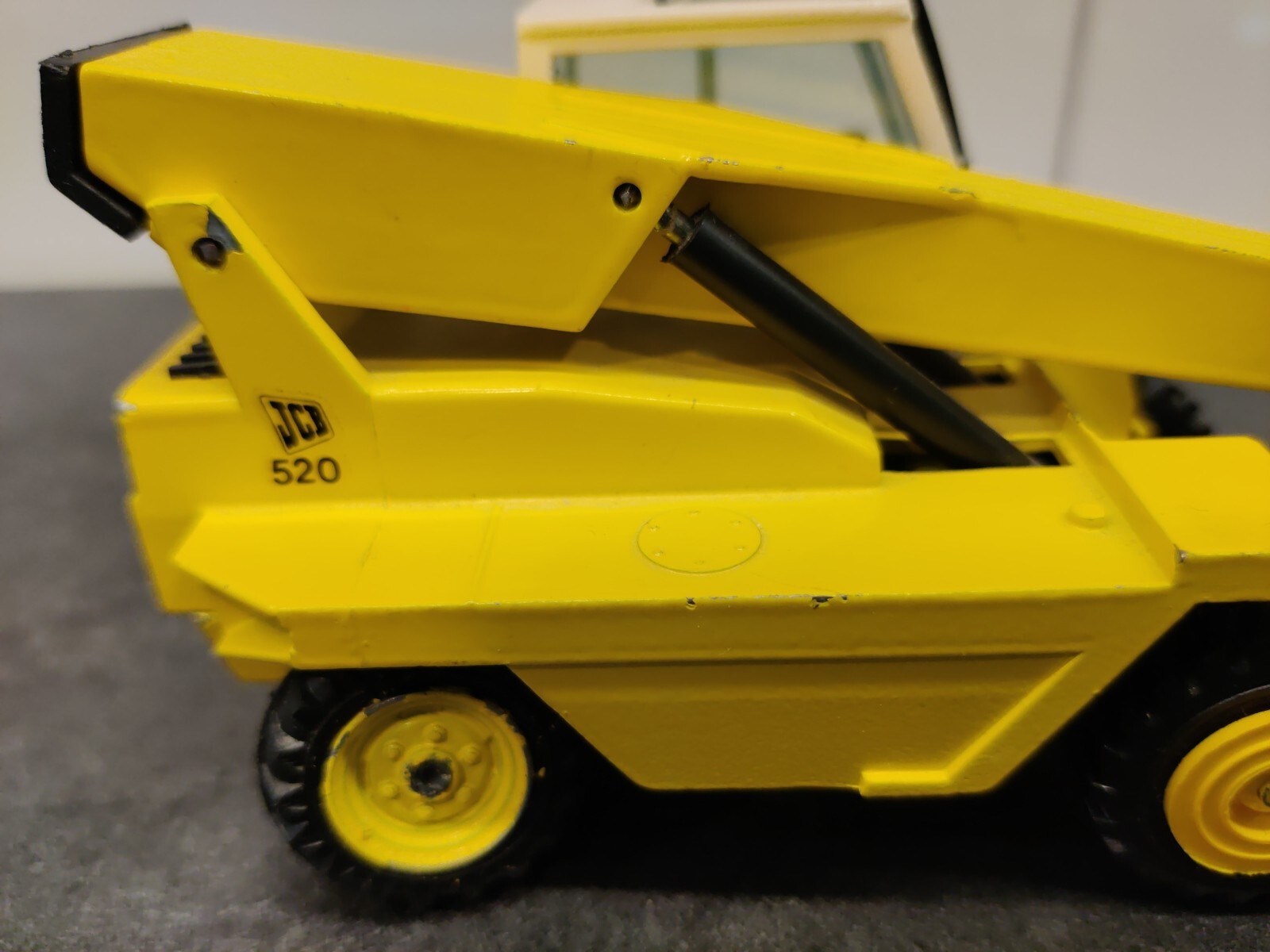 NZG Modelle #175 JCB 520 Telescopic Handler Fork Truck 1:35 W Germany Diecast