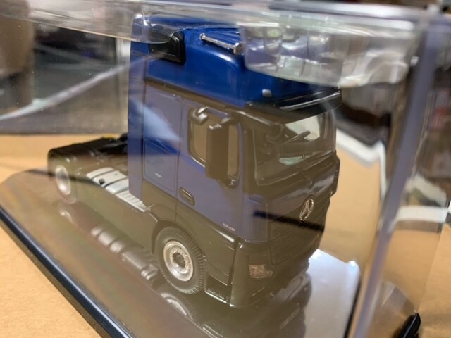 NZG 1/50 Mercedes-Benz Actros FH25 GigaSpace 4×2 Cab #844-06 *sealed*