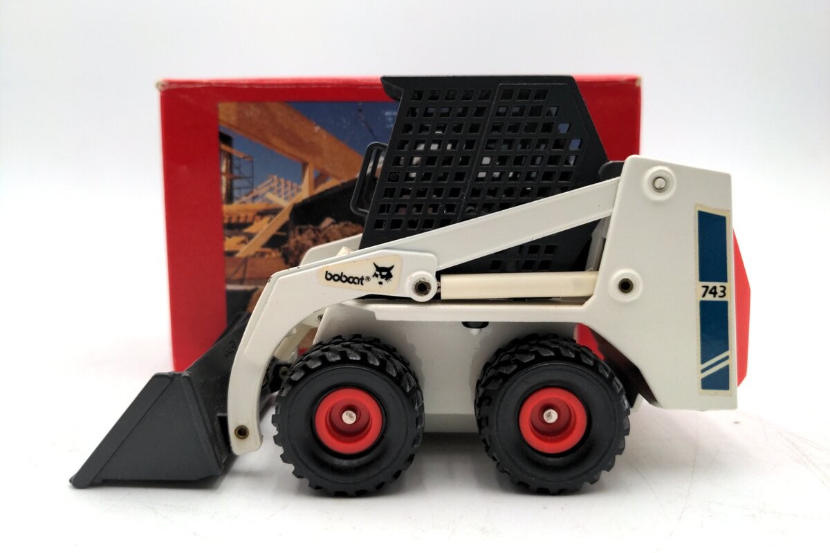 Melroe 4431 1:19 Scale Diecast Bobcat Loader Model 743 LN/Box