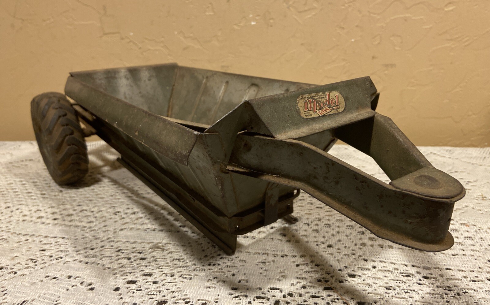 Vintage Doepke Model Toys Pressed Steel Euclid “The Pioneer” Earth Mover