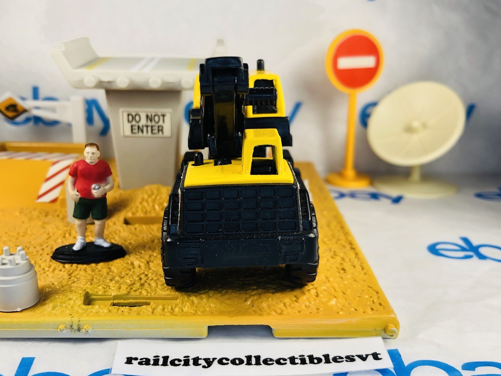 TONKA #768 RARE BACKHOE CONSTRUCTION TRUCK TOY 1999 VEHICLE 3″