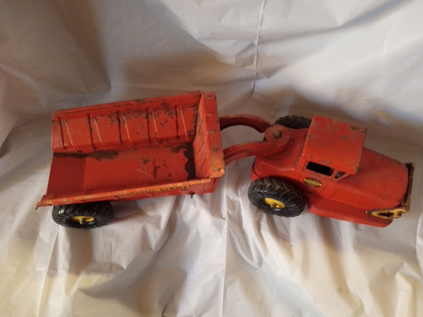 Nylint Dump Truck pressed steel hydraulic Haul Truck Dumper No. 4600 Orange