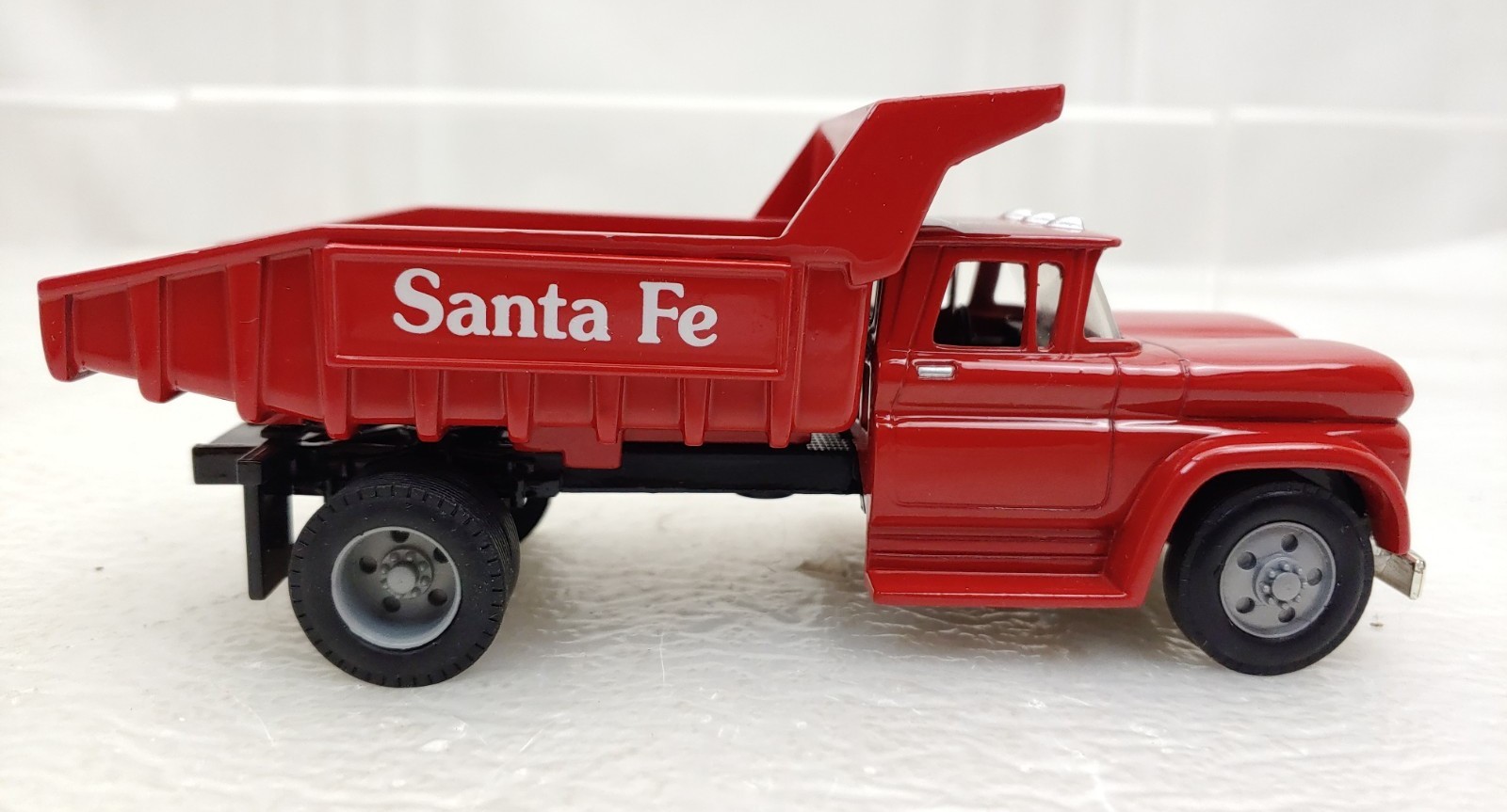ERTL Santa Fe MOW Dump Truck New 2003 STL LRRC Christmas Stocking Stuffer