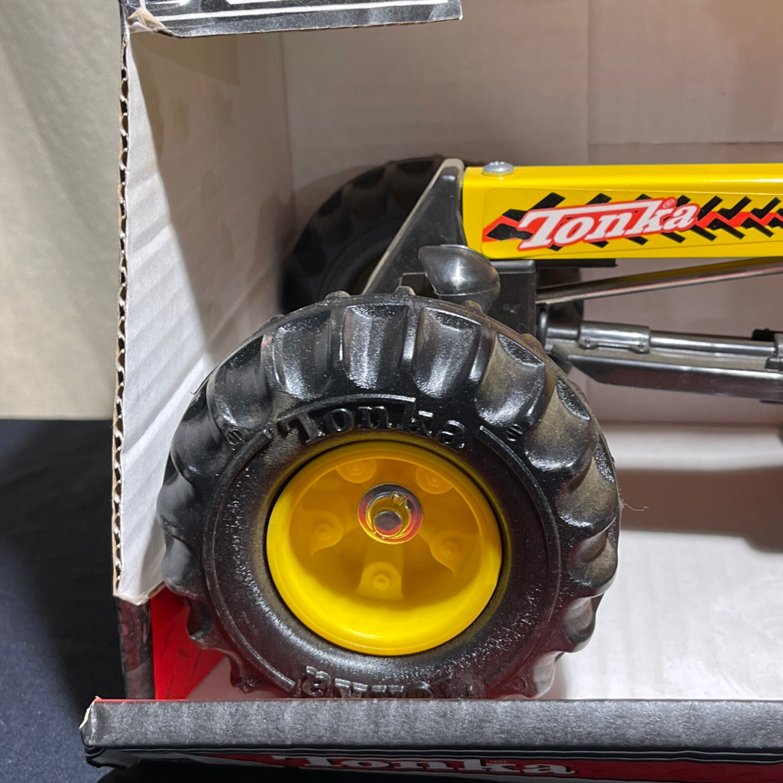 Tonka TOUGH GRADER 92510 MADE WITH STEEL Hasbro 2003