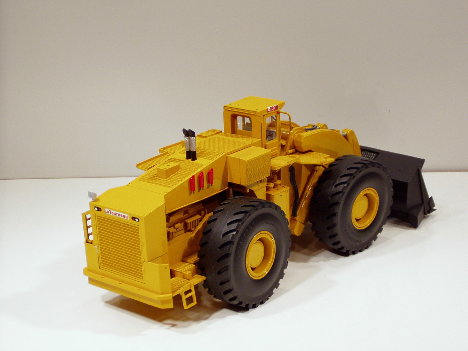 LeTourneau L1800 Wheel Loader – 1/48 – HartSmith Models – N.MIB