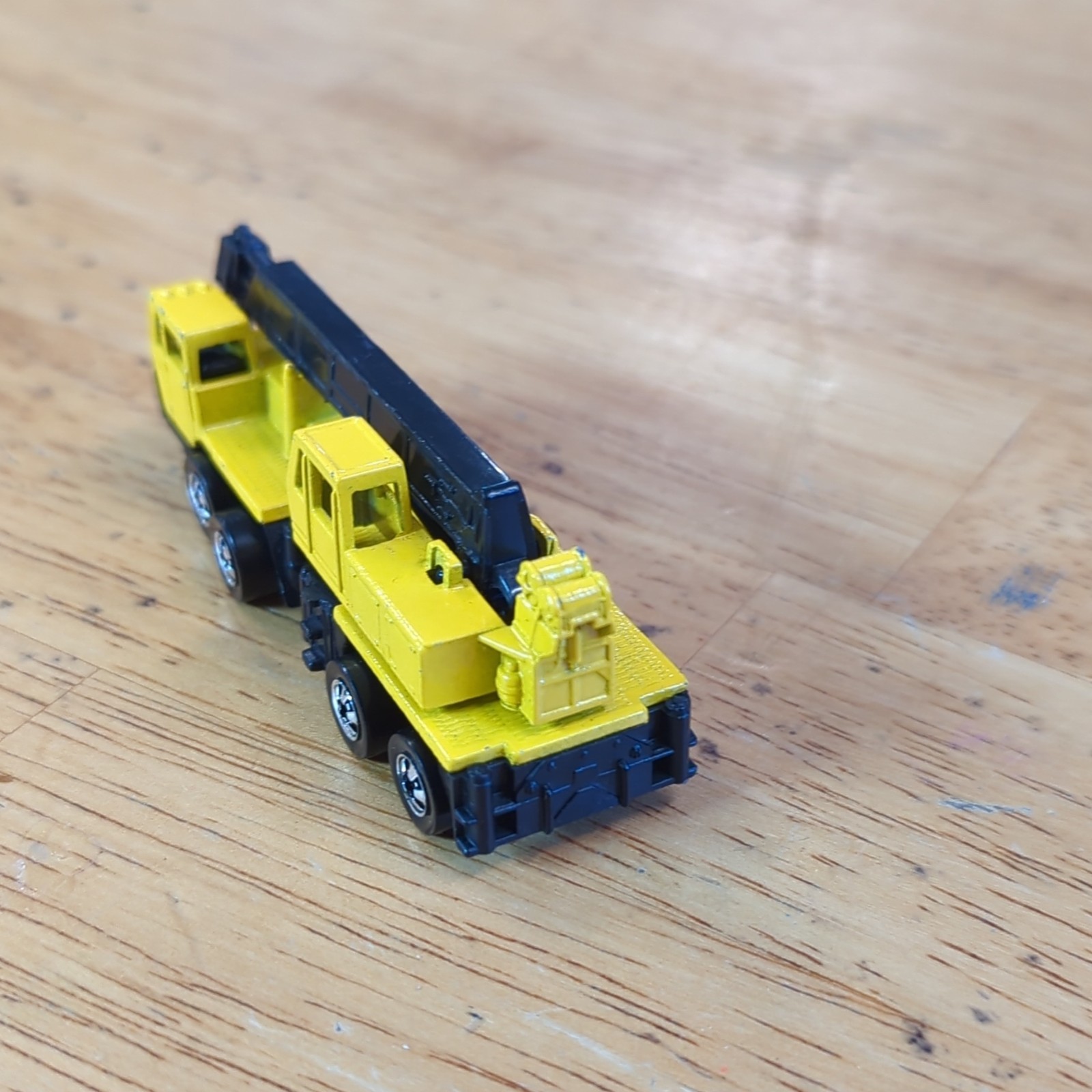 Matchbox Sambron Jacklift 1977 Lesnet, & Hot Wheels Workhorse Const Crane 1981