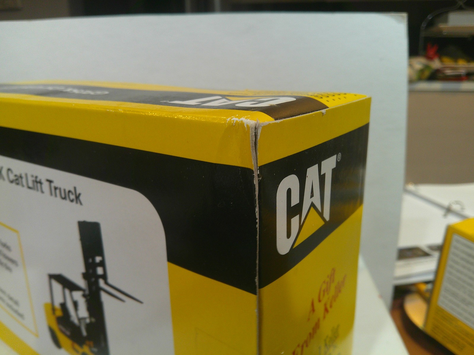 Norscot CAT GP25K Lift Truck J.J. Keller 1:25 Scale Yellow Sealed Fair Box