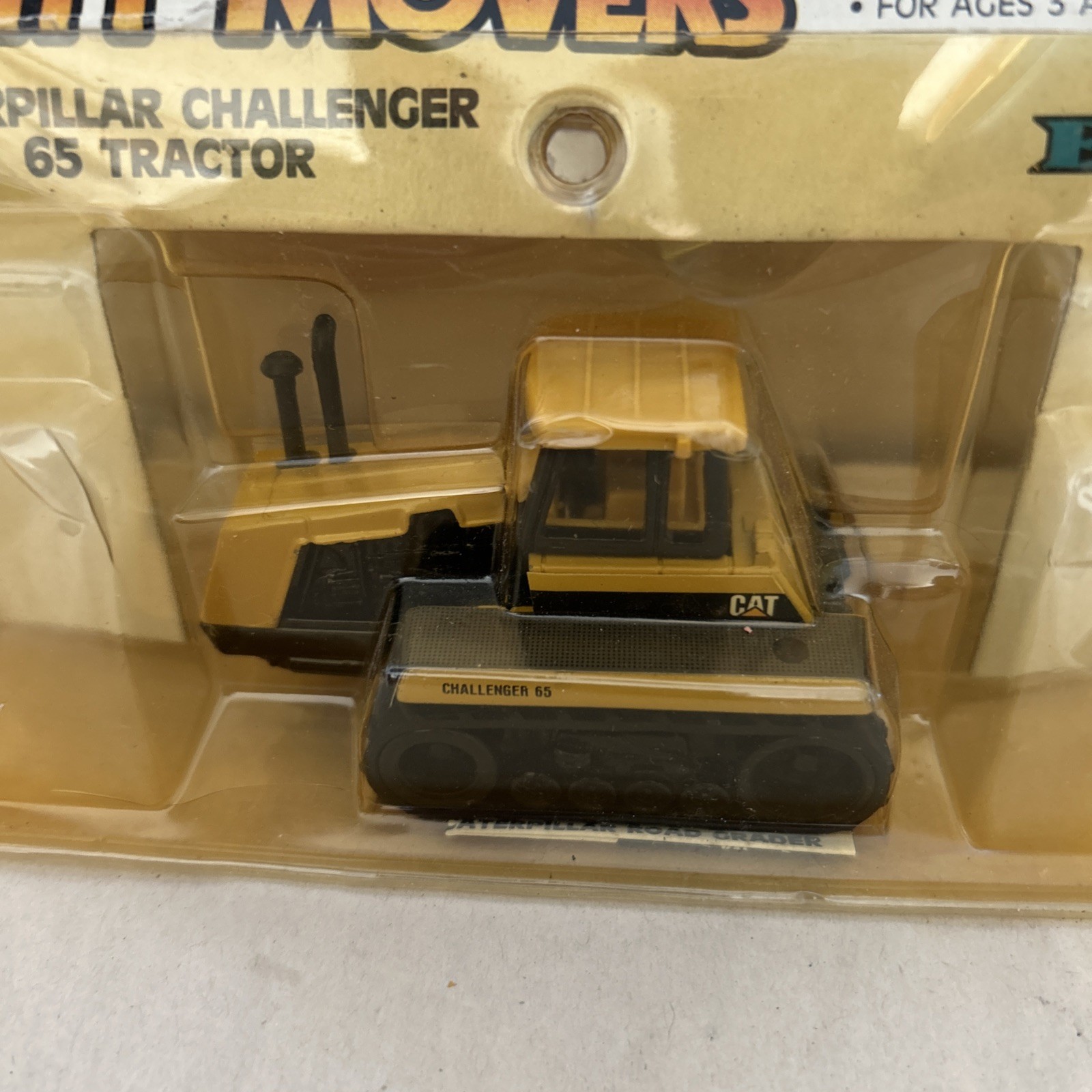 ERTL Mighty Movers Caterpillar Challenger 65 Tractor-new in package-2415 box 11