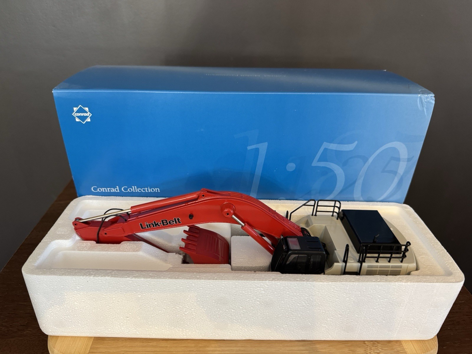 Conrad 1:50 Linkbelt 800 X2 Excavator