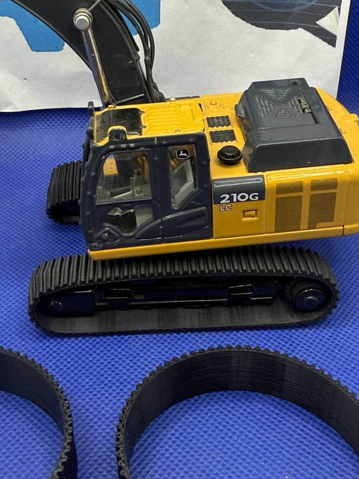 1 set of new tracks for ertl john deere 210G LC excavator 1:50 scale