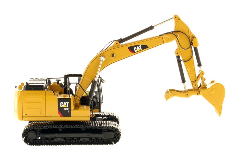 DIECAST MASTERS – CATERPILLAR 323F L with Figure – 1/50 – DCM8…