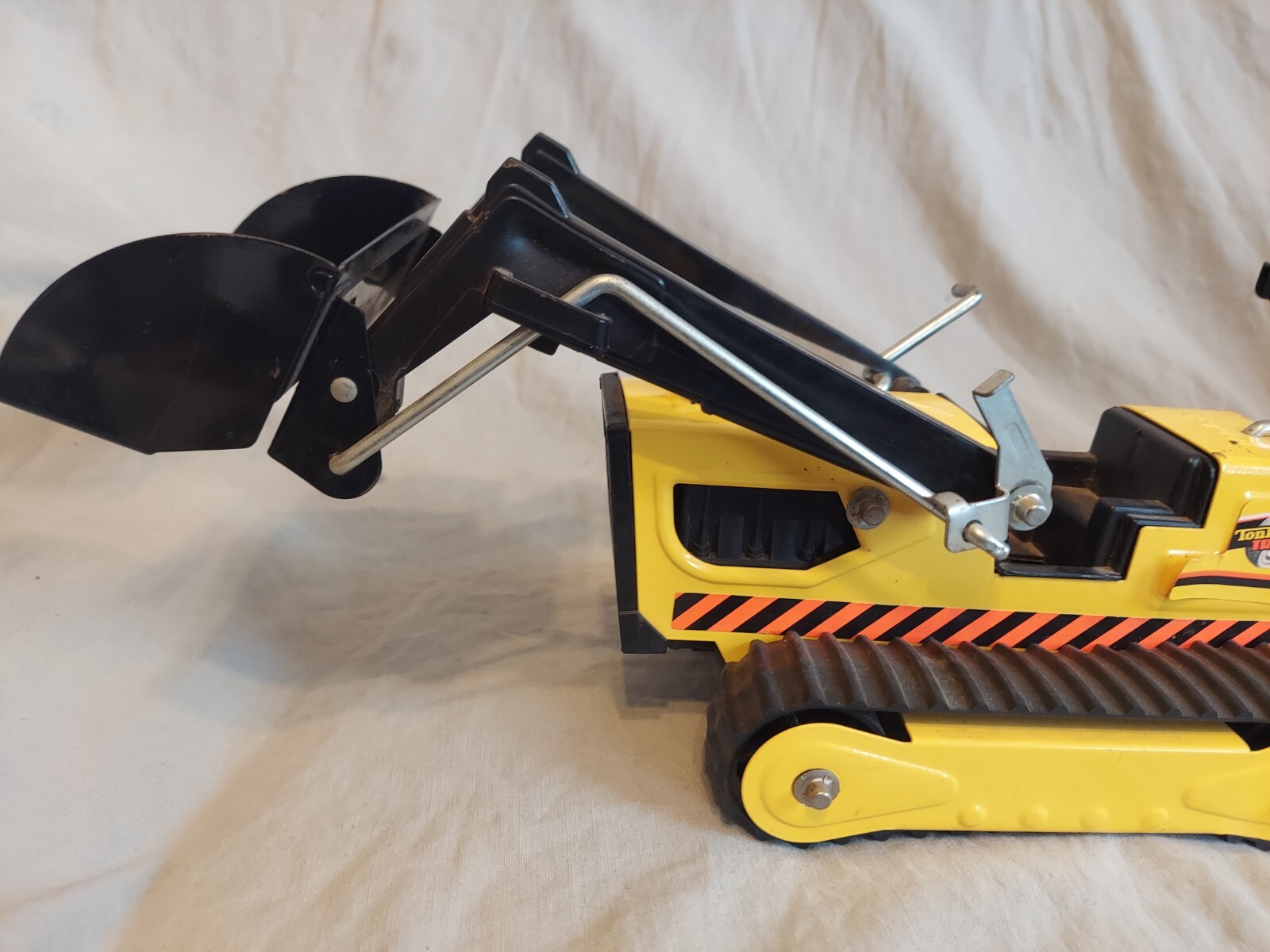 Tonka Trax Backhoe & Front End Loader Yellow Tractor Classic Metal Vintage Toy