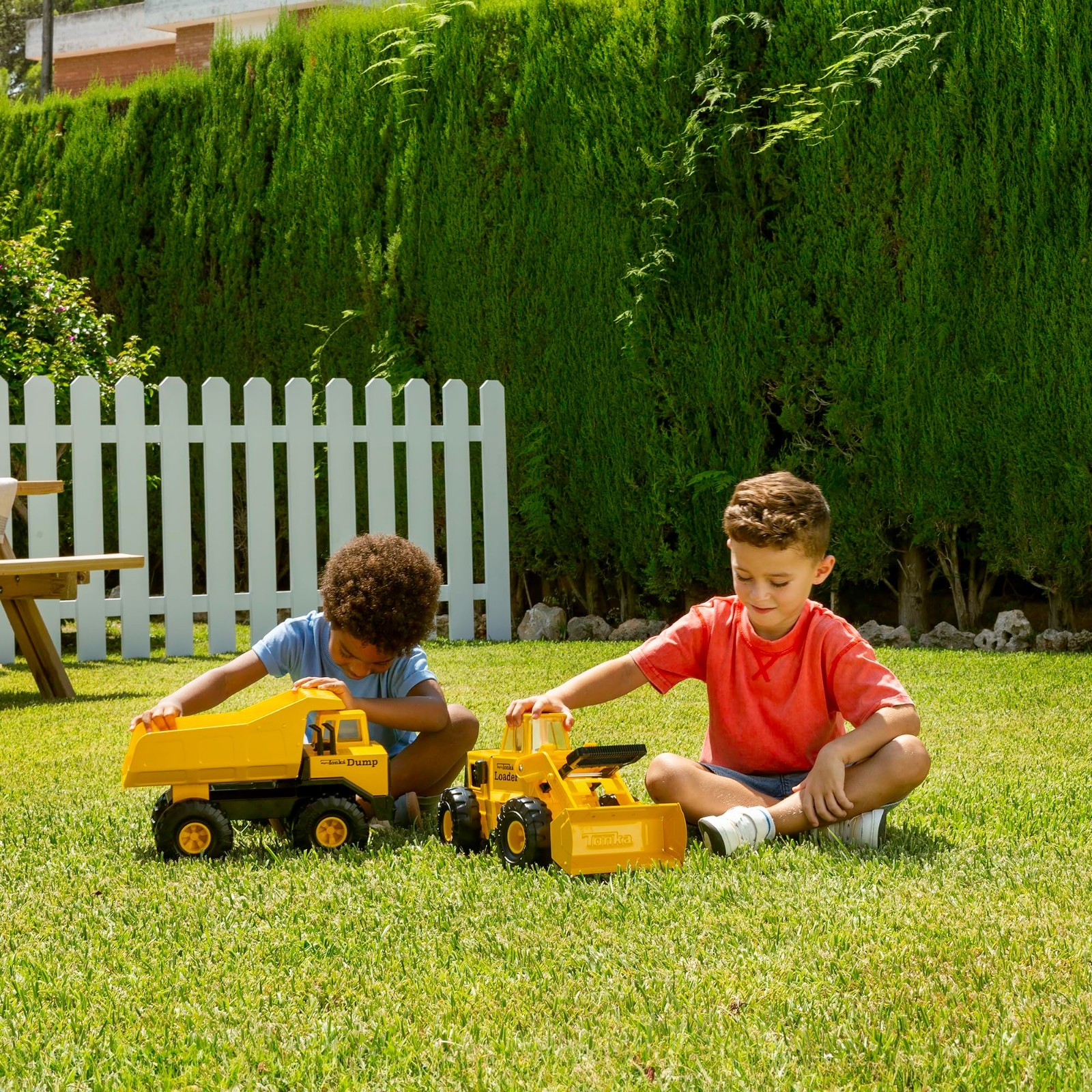 Heavy-Duty Metal Toy Truck – Retro Collector’s Edition, Front Loader for Kids 3+
