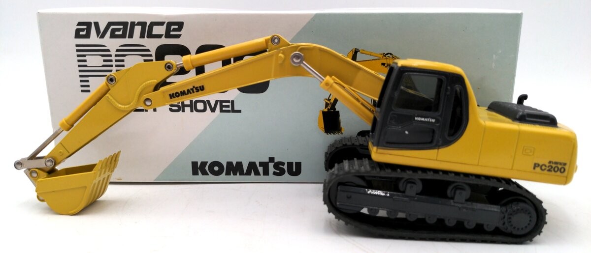 Shinsei K-004 1:43 Scale Diecast Komatsu Avance PC200 Power Shovel/Box