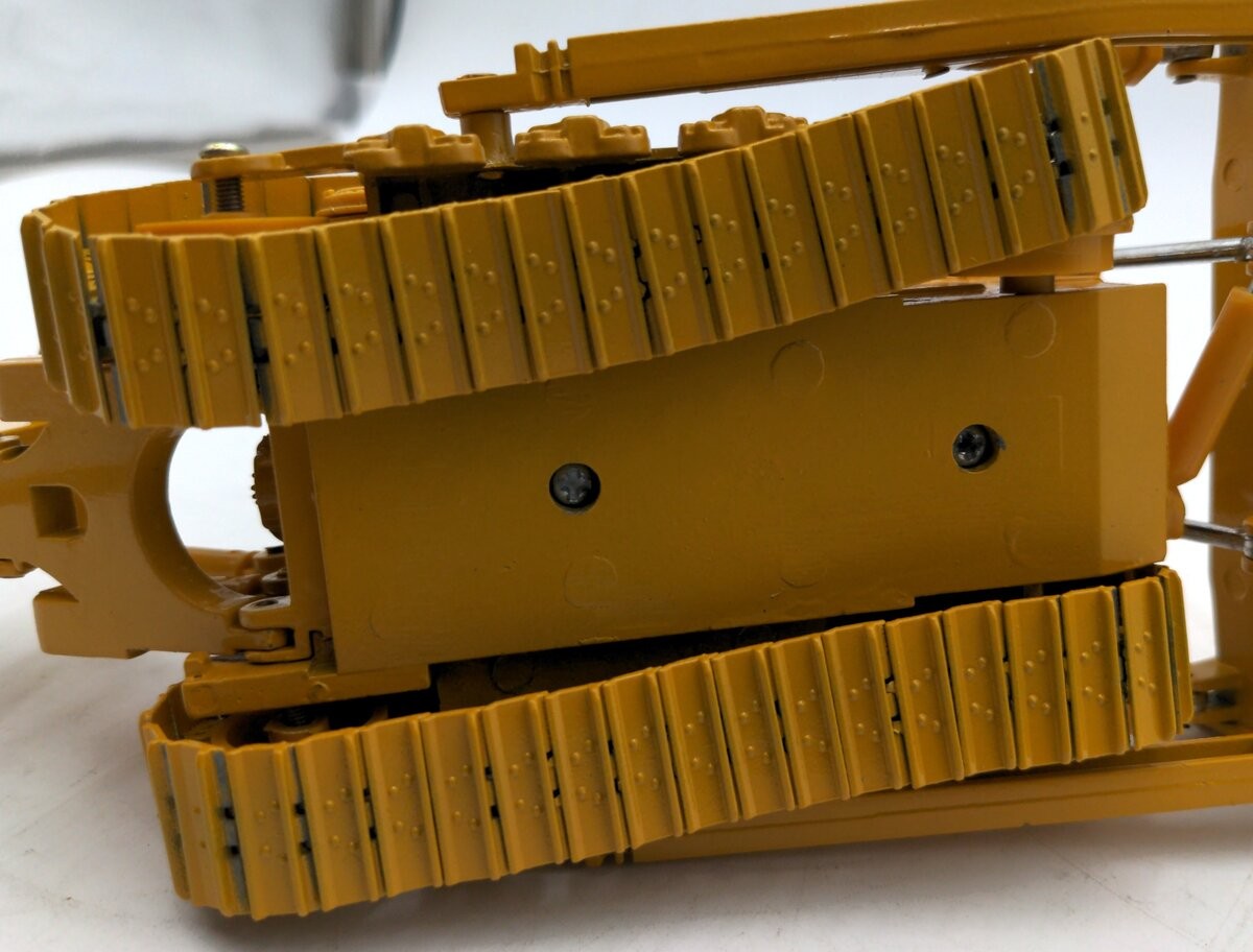HBXG SD8 1:50 Scale Diecast Crawler Bulldozer