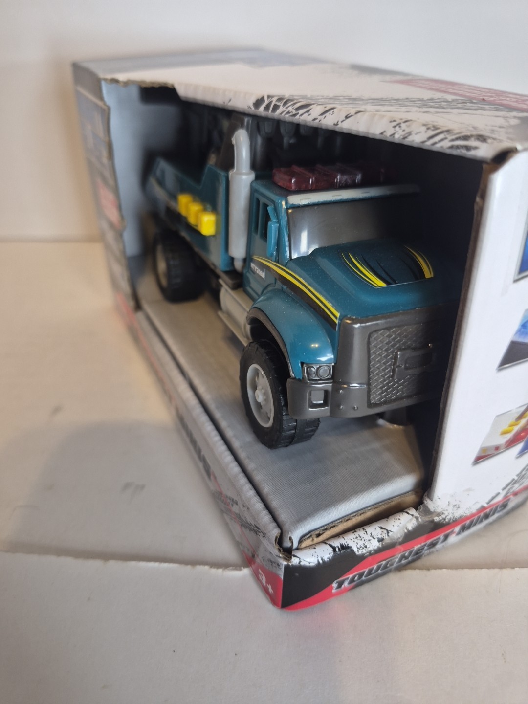 Mighty Fleet Toughest Minis 5″ Tough Cab Tow Truck Toy w/Lights & Sounds, Mov…