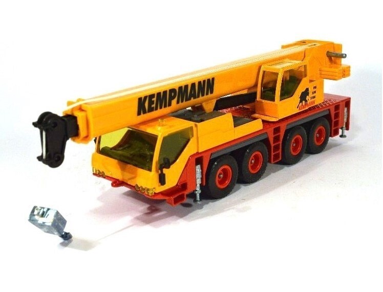 SIKU 3730 Liebherr Mobile Crane Truck – Kempmann – W. Germany 1/55 Die-cast MIB