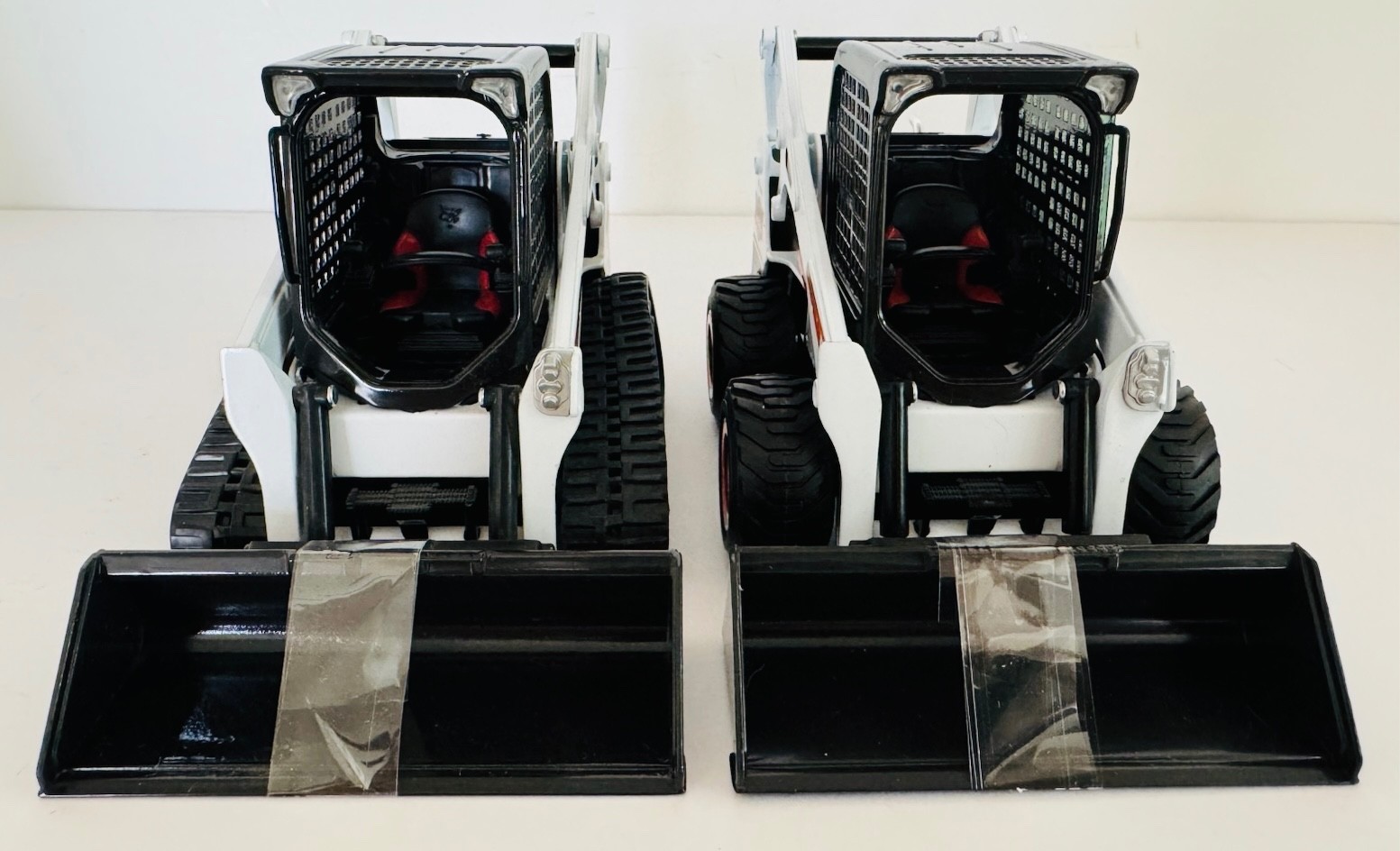 1:25 Bobcat Limited Edition 1 Million T650 Compact Track & S650 Skid Steer
