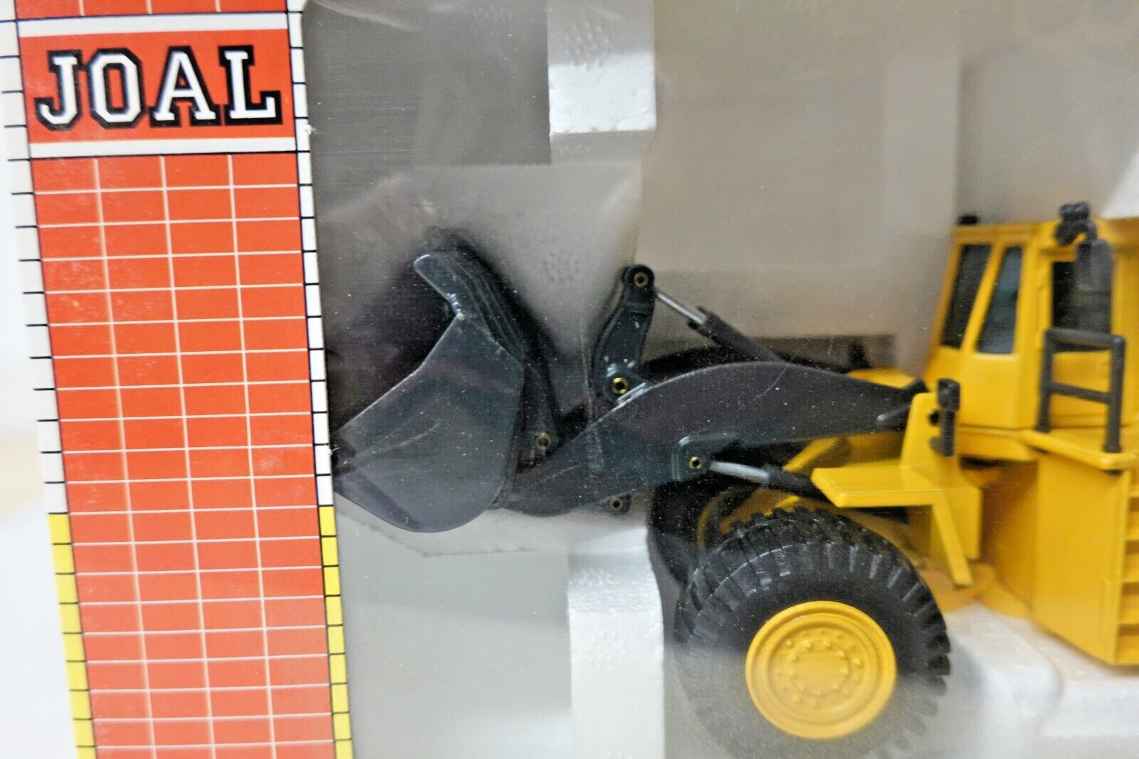 JOAL 239 Michigan L 320 Wheel Loader 1:50 Scale