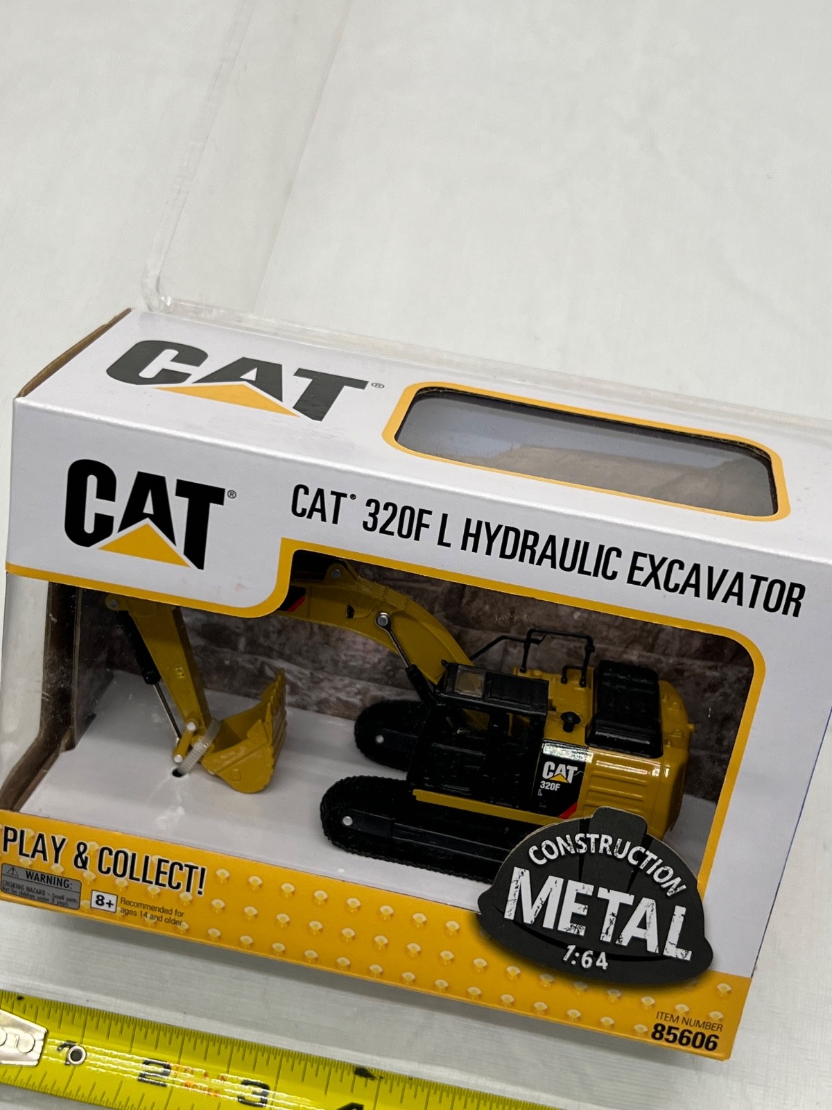 Diecast Masters 1/64 Scale CAT 320F L”HYDRAULIC EXCAVATOR”Metal Construction