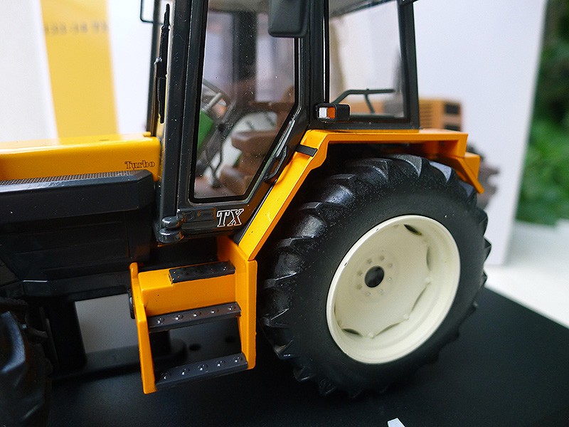 1:32 Replicagri Renault 133-14 TX Tractor Farm Vehicle Machinery Diecast Model