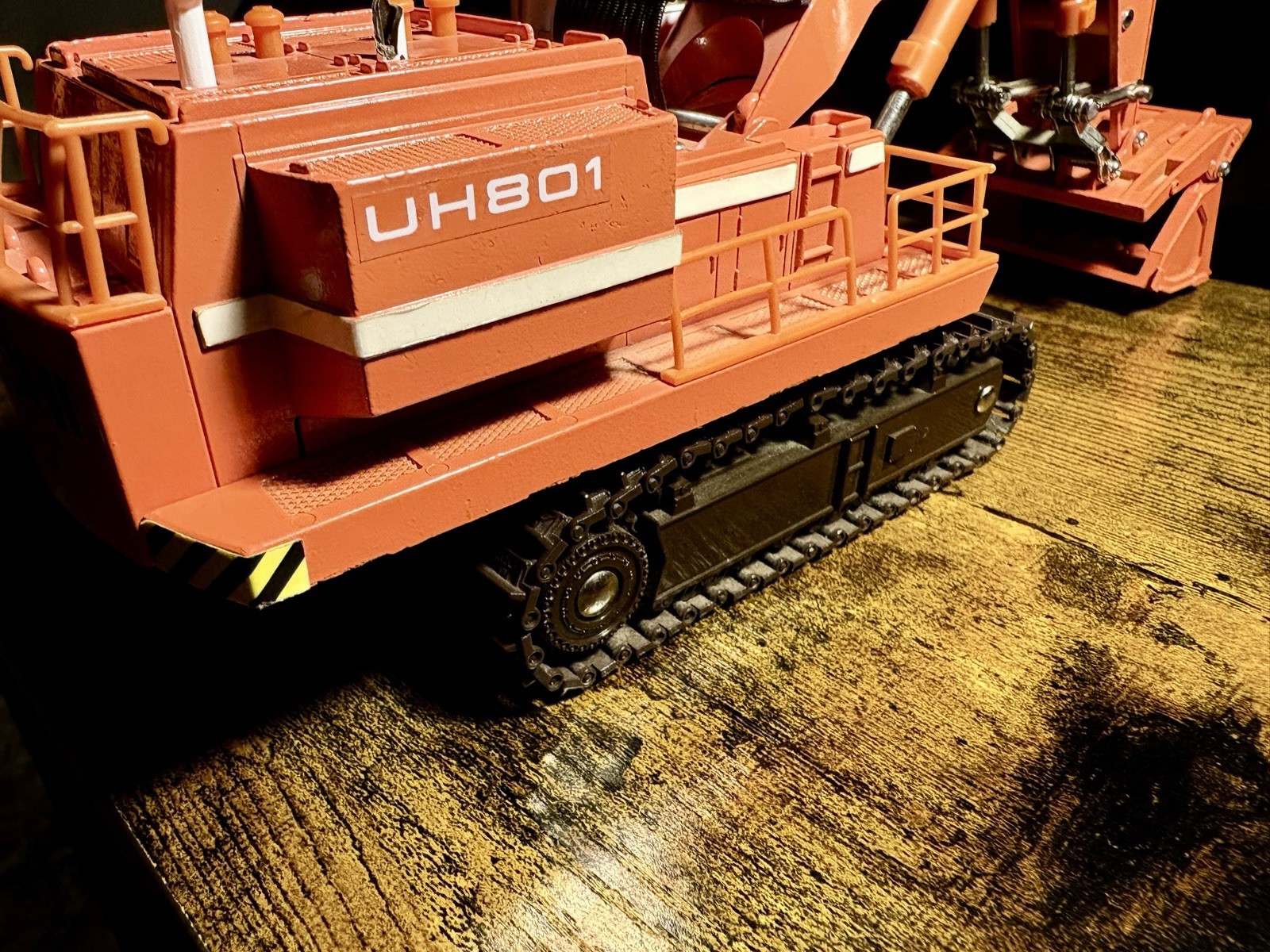 Diapet K-56 Hitachi UH801 Hydraulic Excavator No. 014-01598 w/org. box cover