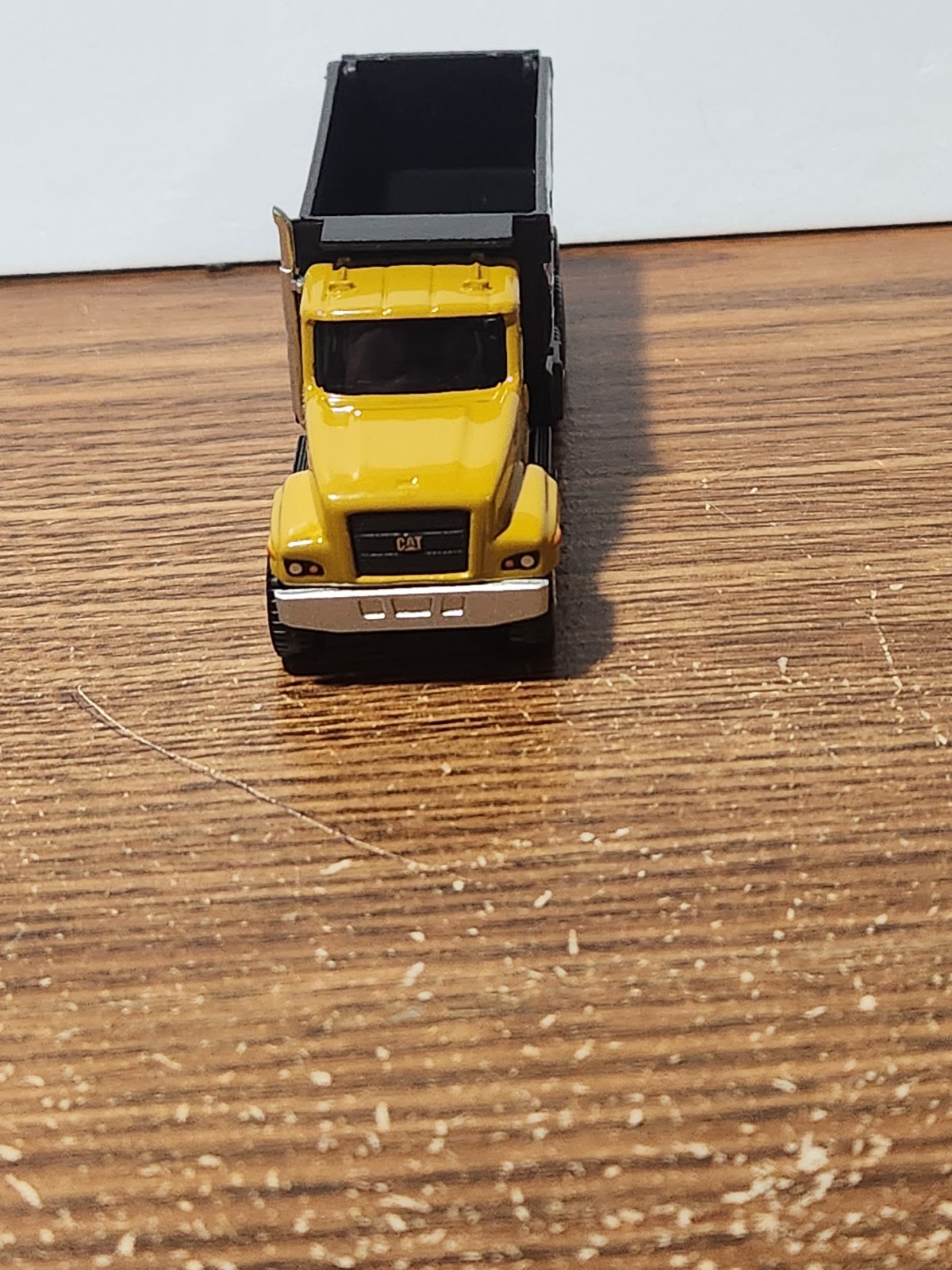 Cat Tri Axle Dump Truck