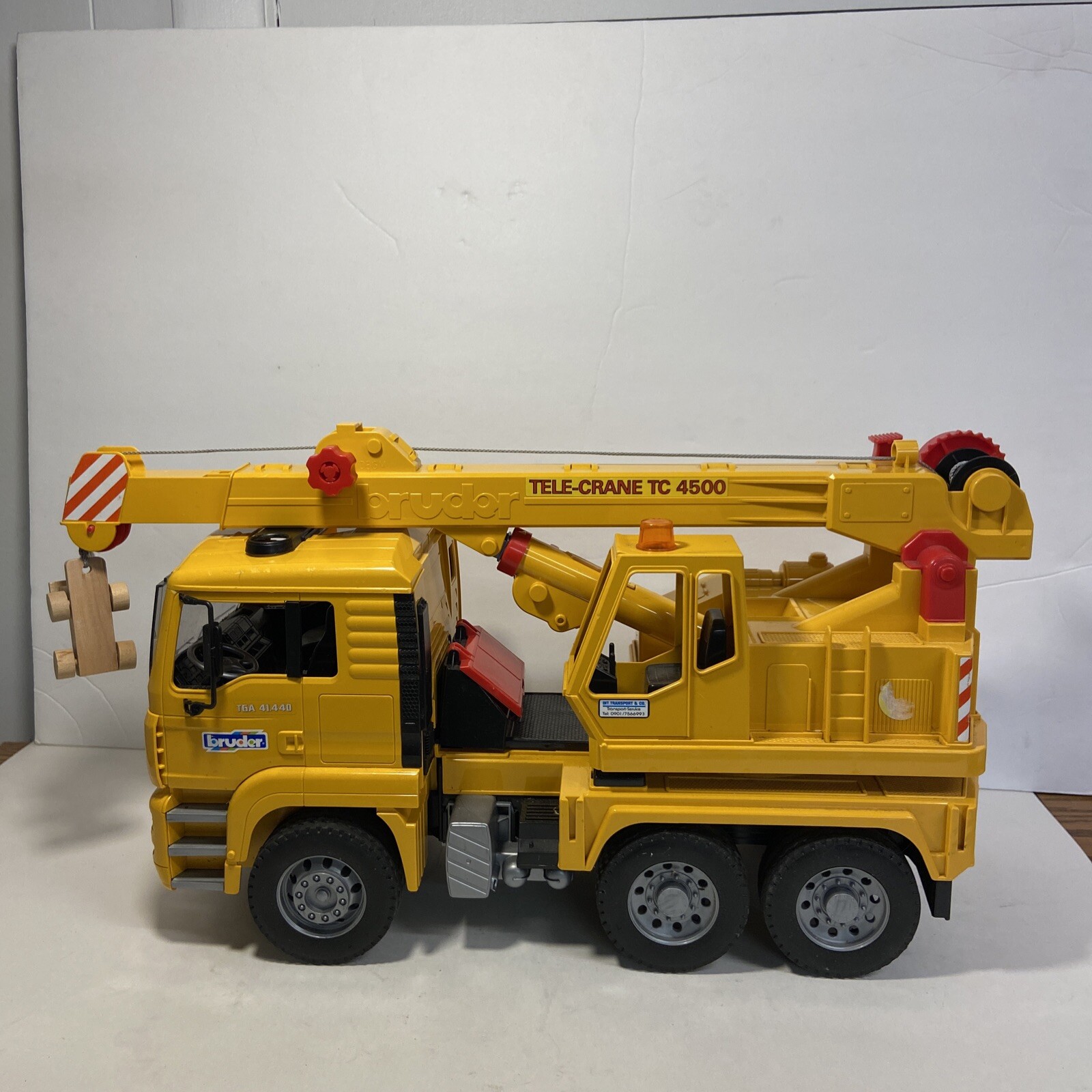 Bruder MAN TGA Tele Crane TC 4500 1:16 Lorry Truck