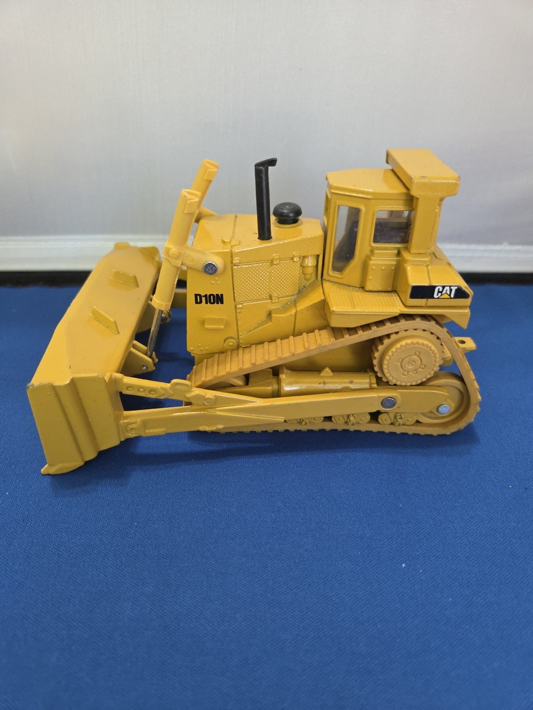 Caterpillar D8L Construction Mine Dozer NZG 233 Single Shank Ripper 1:50