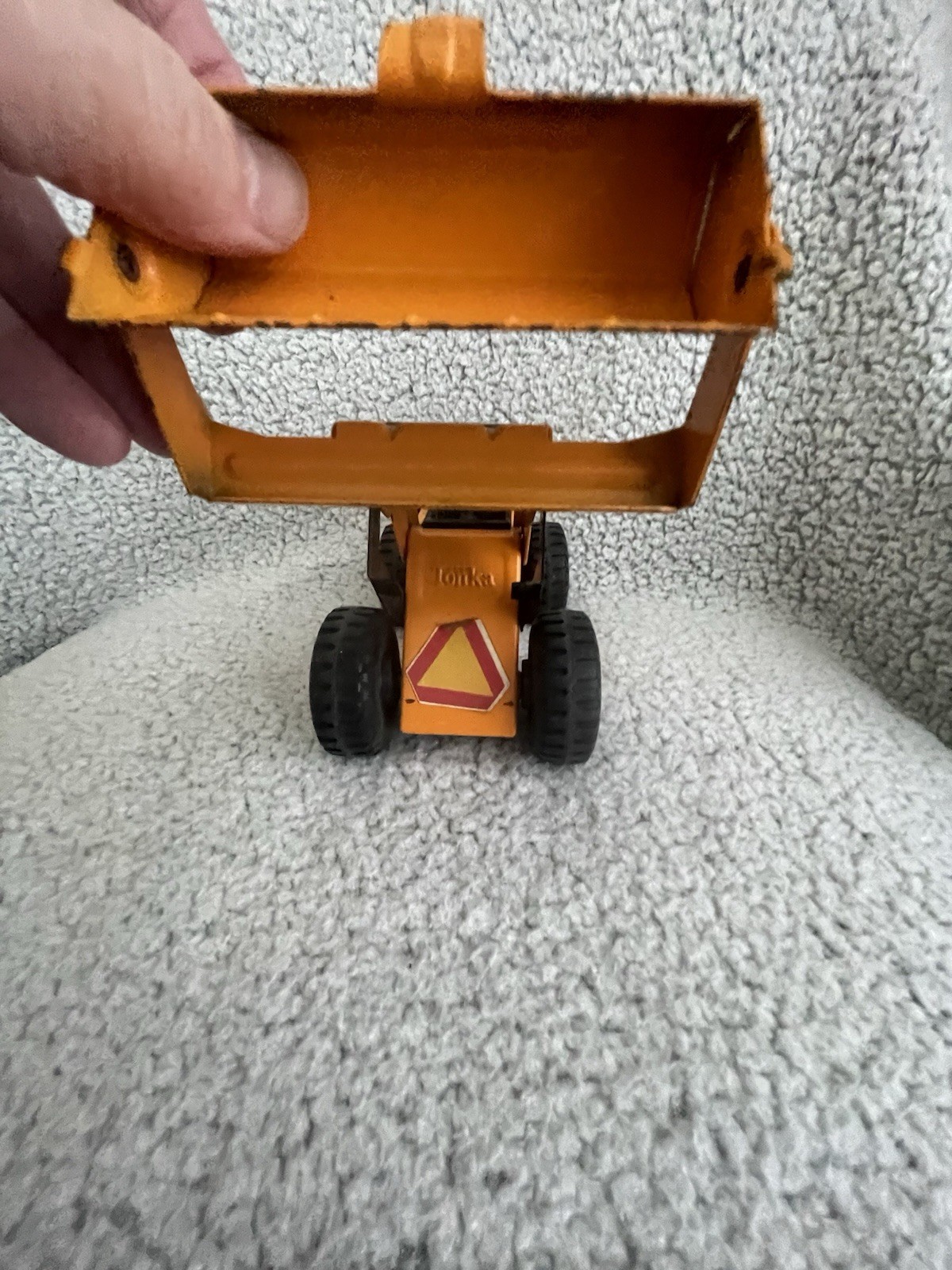 Vintage 1970’s Mini Tonka Loader # 1087 – 10 1/2″ Long – Yellow