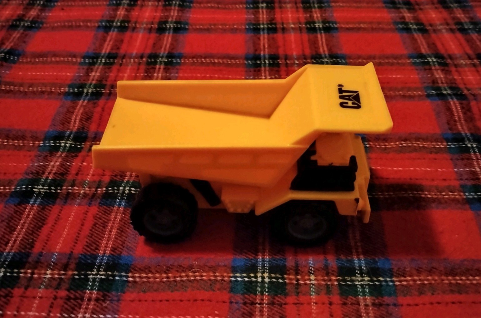 CAT Construction Vehicle Toy Lot (7 Cars)