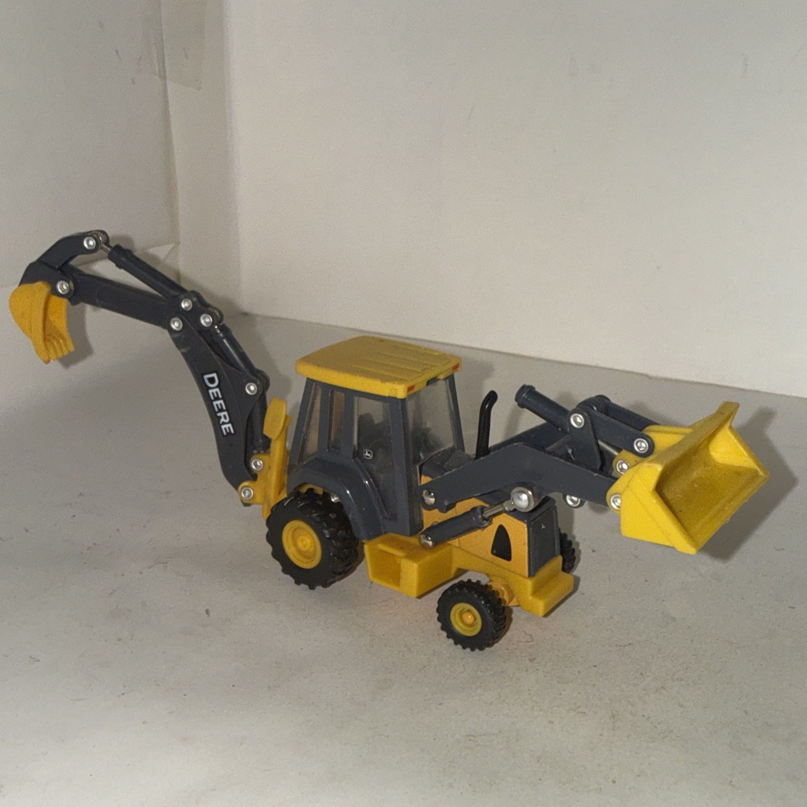 Ertl John Deere 210G LC 1/50 Excavator (45432). Very Detailed. All Moving Parts