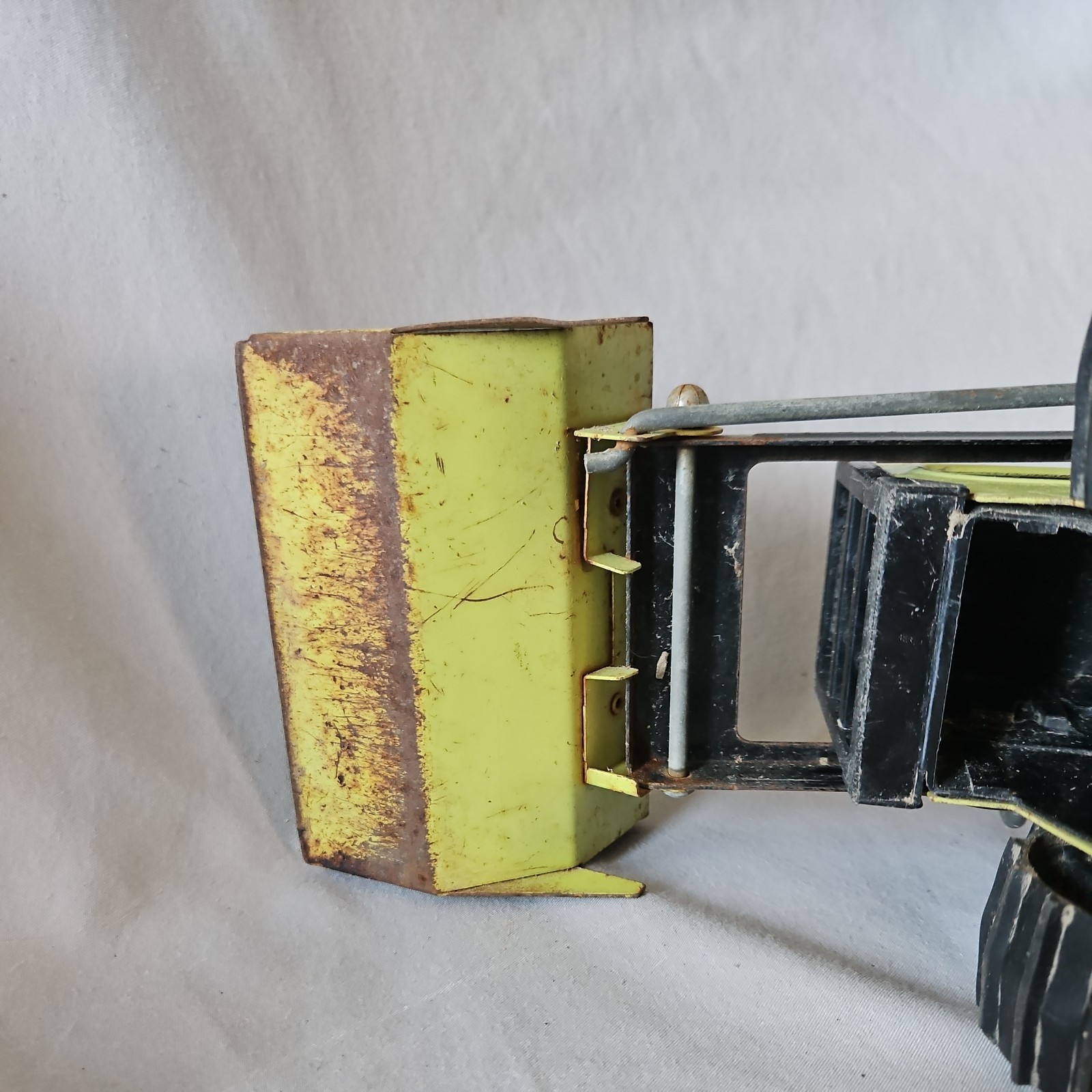 Vintage TONKA T-6 Front end Loader Excavator 1970s Green Steel Bulldozer Digger