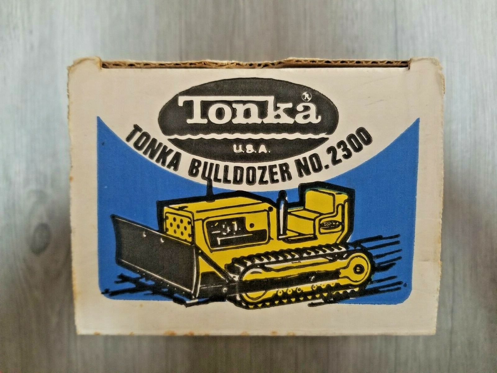 VINTAGE YELLOW TONKA BULLDOZER NO. 2300 with ORIGINAL BOX