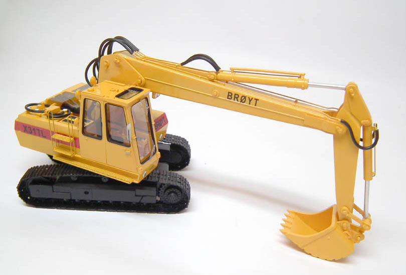 Resin 1/50 Excavator Broyt X31 TL – Ready Made by Fankit Models