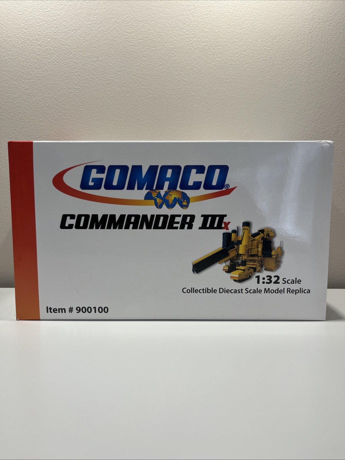 GOMACO COMMANDER IIIx 1/32 Concrete Paver model 900100