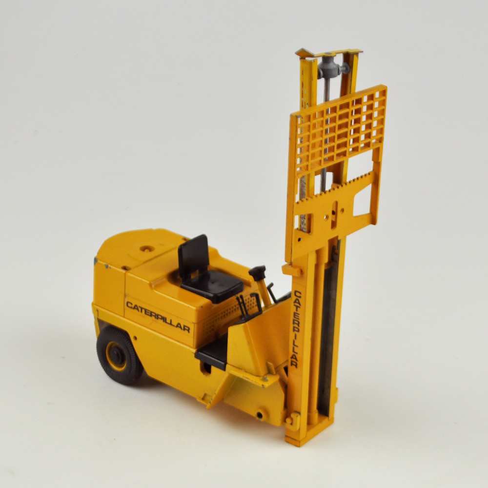 Gescha Caterpillar Forklift Fork-Lift Truck Yellow