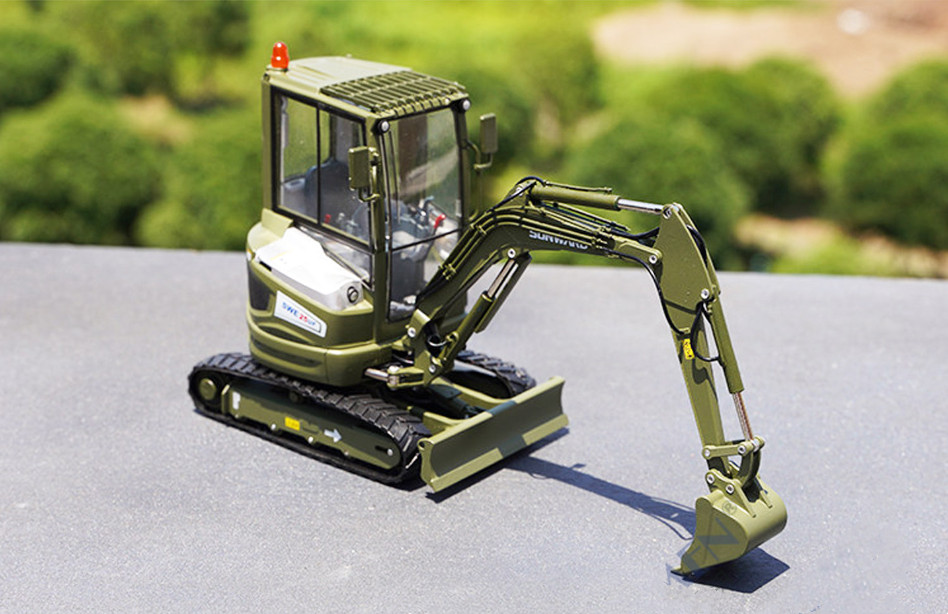 1:20 SUNWARD SWE25UF Mini-Sized Hydraulic Excavator Machine Diecast Model Green