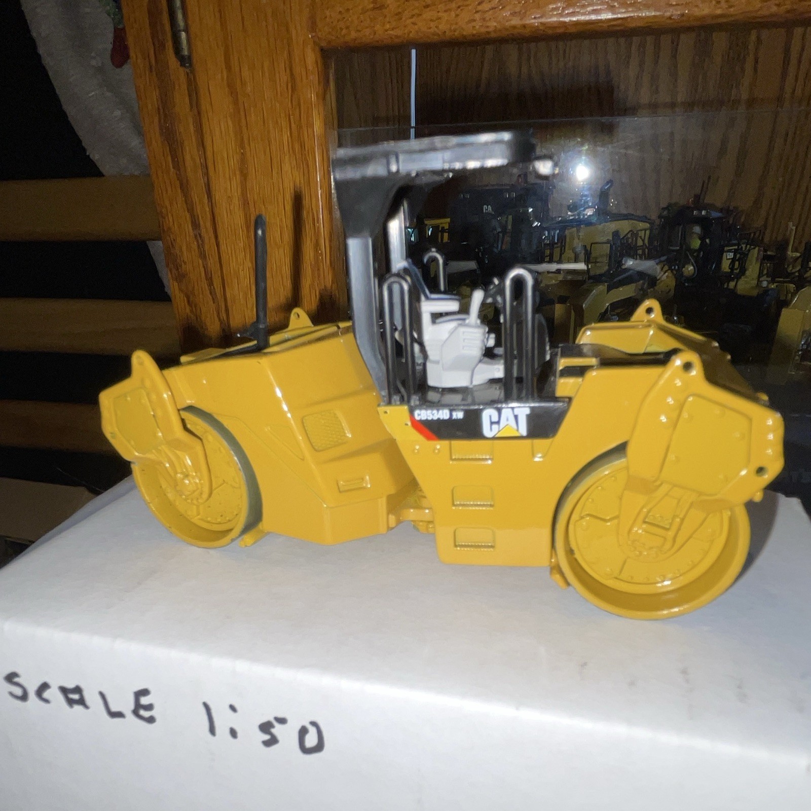 CAT CB534D II Tandem Vibratory Roller Diecast Construction Model 1:50