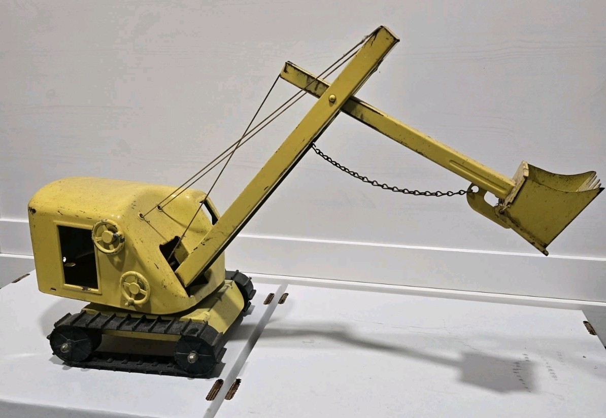 Vintage 1960s Structo Power Shovel Drag Line Crane Yellow Steel w/ Original Box