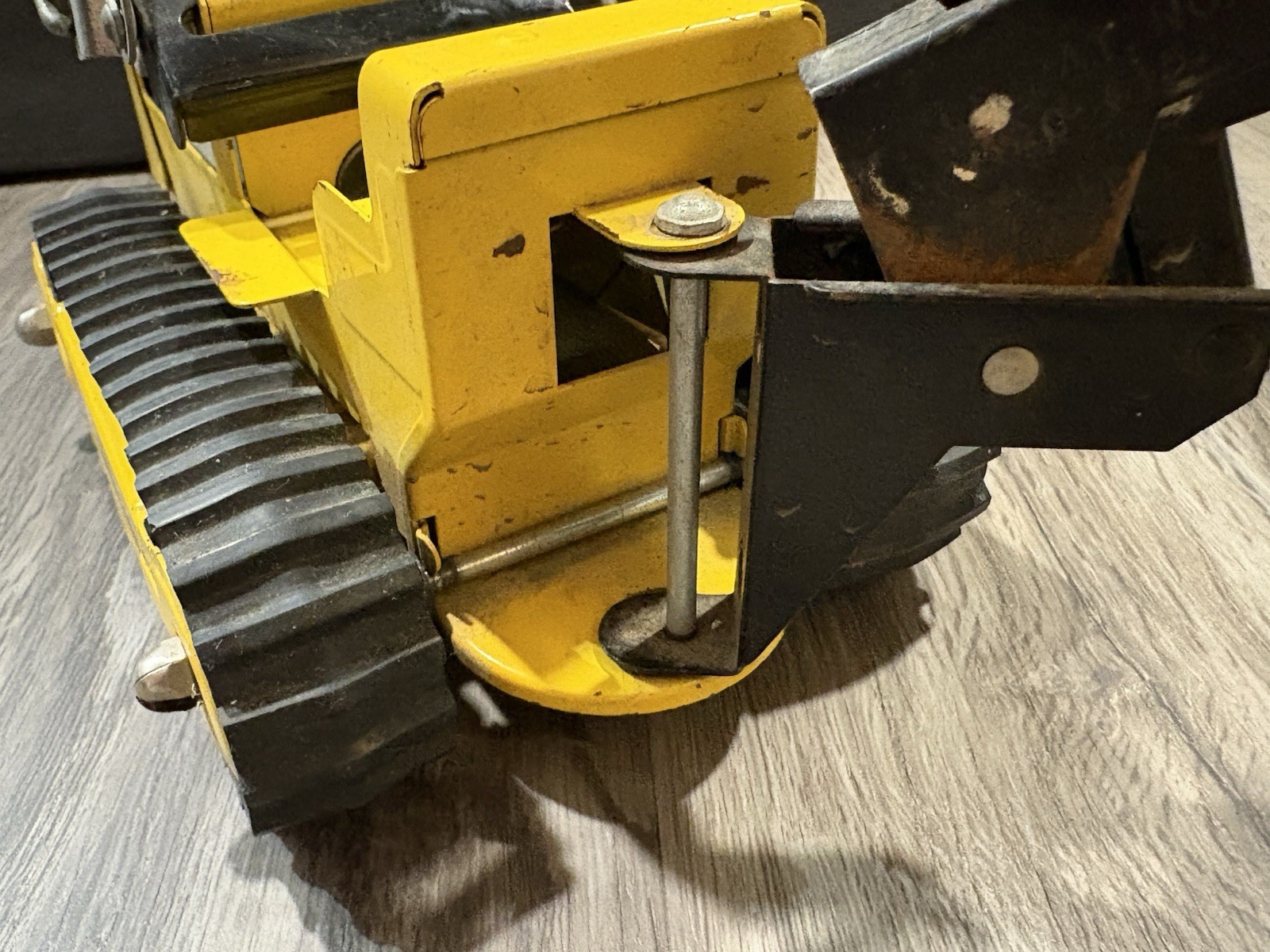Vintage Tonka T-6 Crawler Trencher Backhoe Loader Pressed Steel Toy USA Tracks