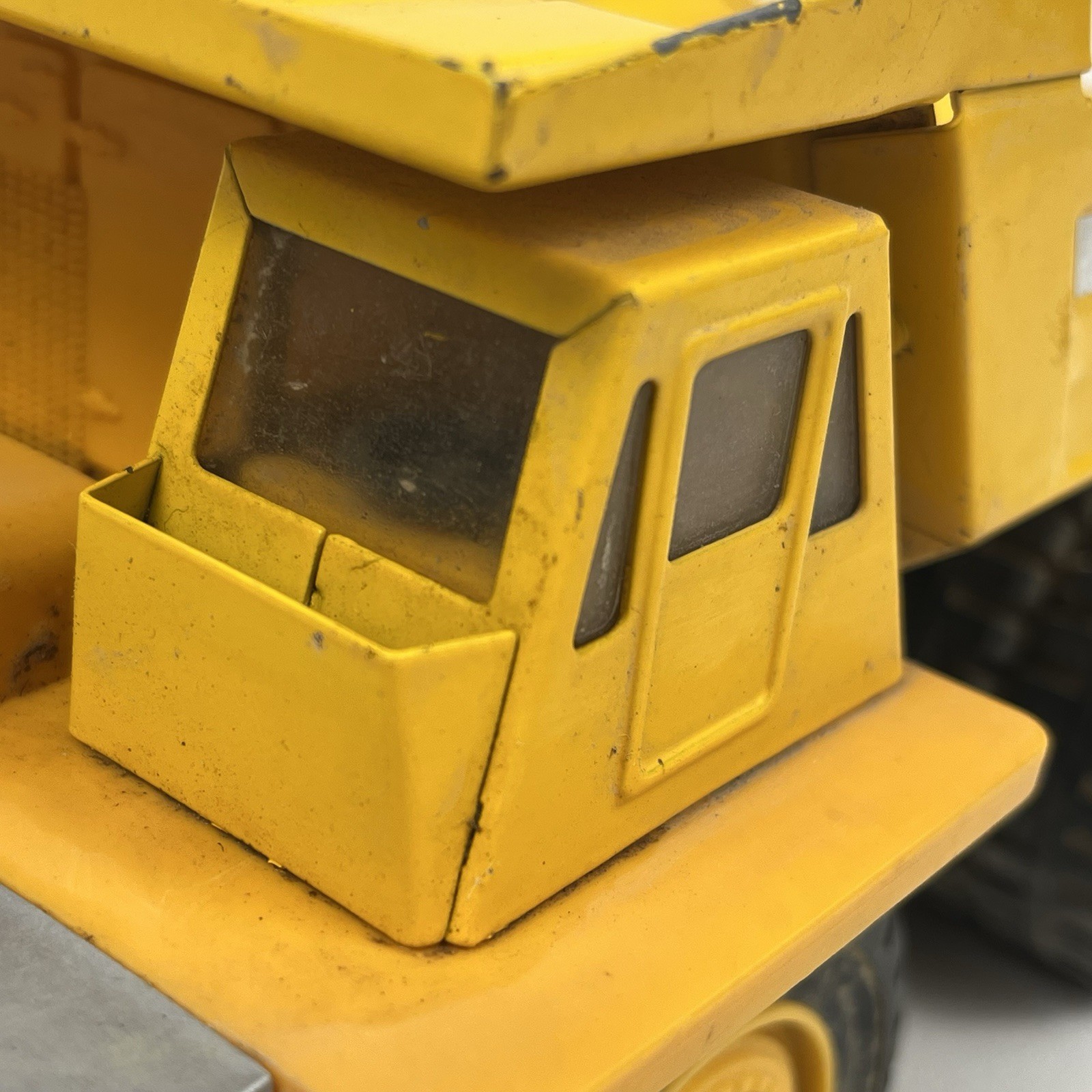Vintage Kai Yip pressed steel KY Giant Load GL-190 mining dump truck.