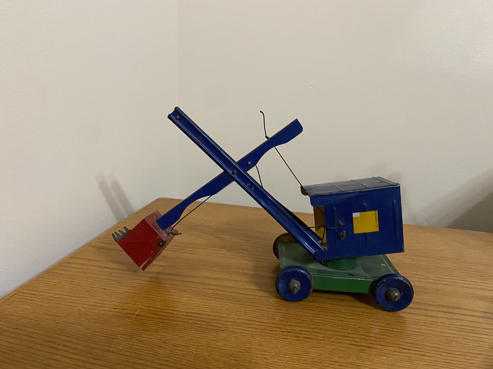 Vintage Tin Steam Shovel Excavator Toy XA-94