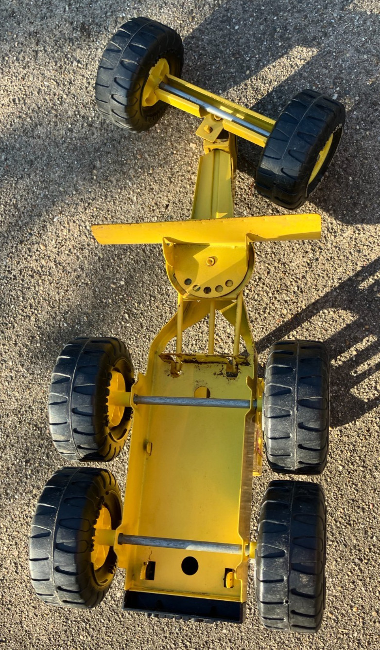 Vintage 1970s Tonka Pressed Steel Road Grader Model 2510 featuring MR-970 tires!