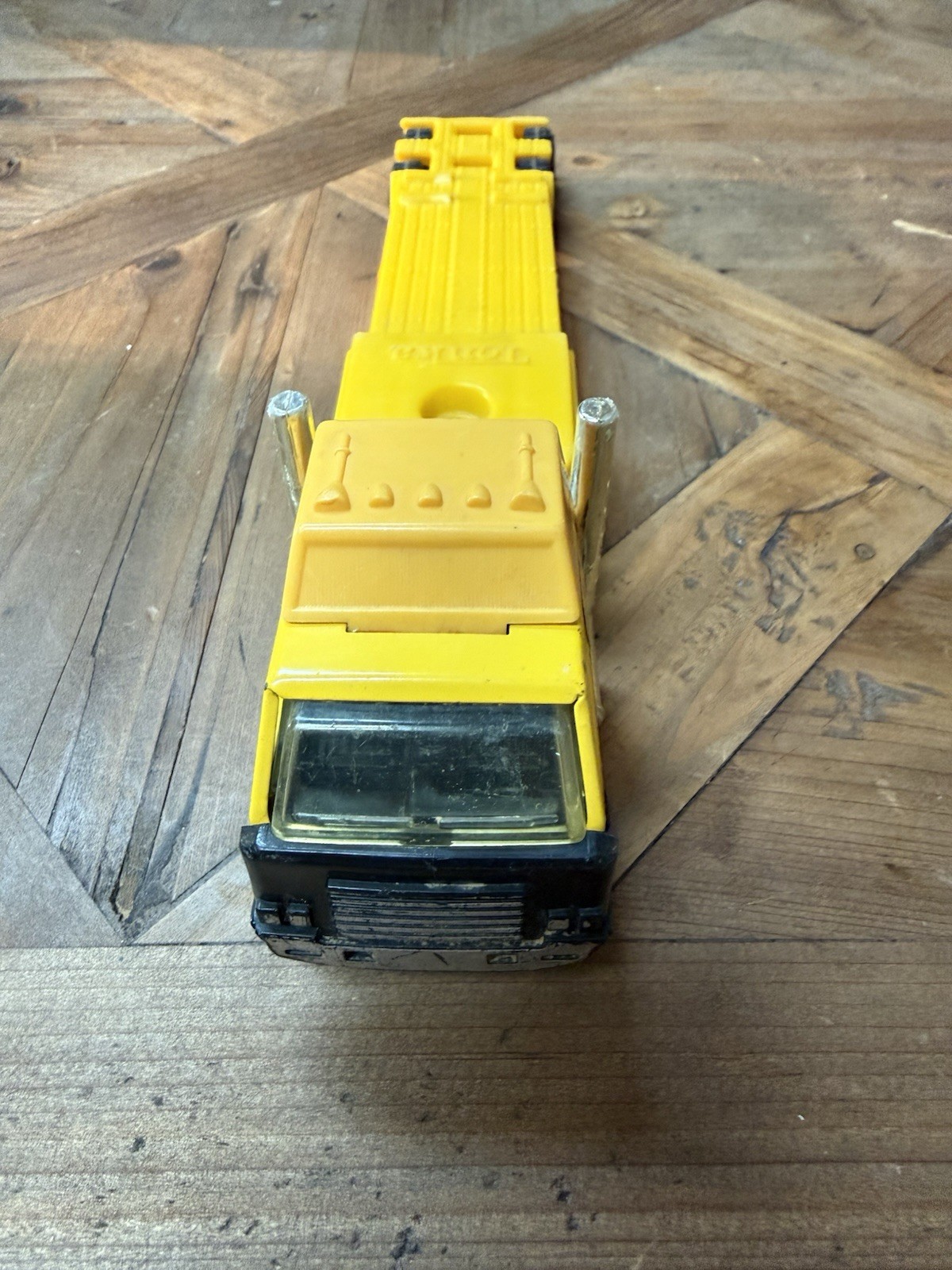 Tonka Vintage Yellow & Black Diecast Semi Truck with Lowboy Trailer
