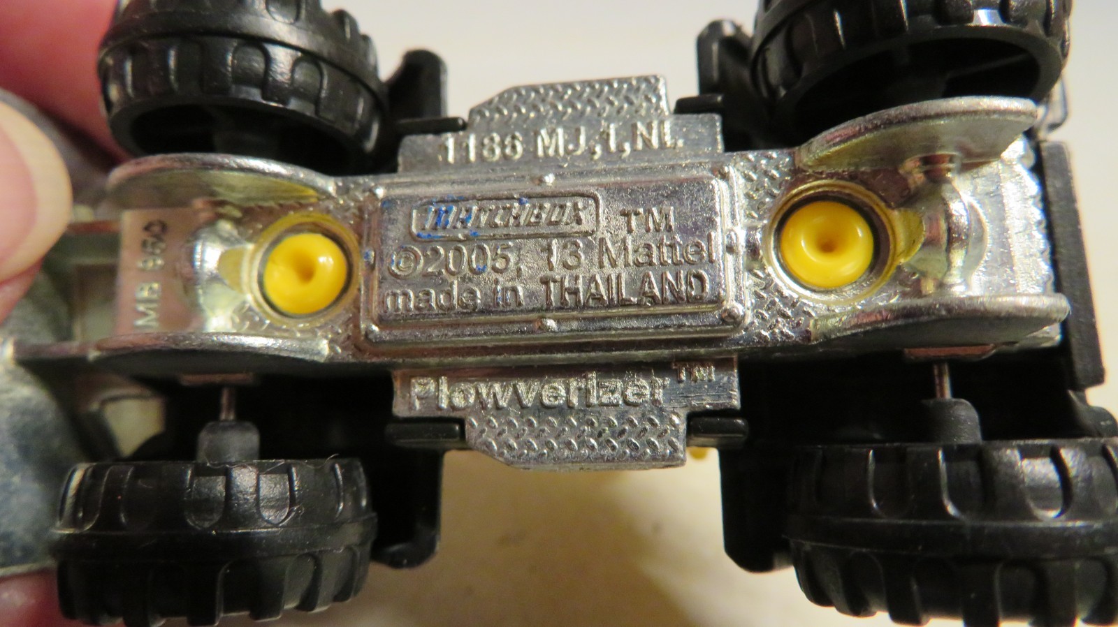2005 13 Matchbox Plowverizer Tractor Ice Plow YELLOW BLACK Equipment Mover Toy