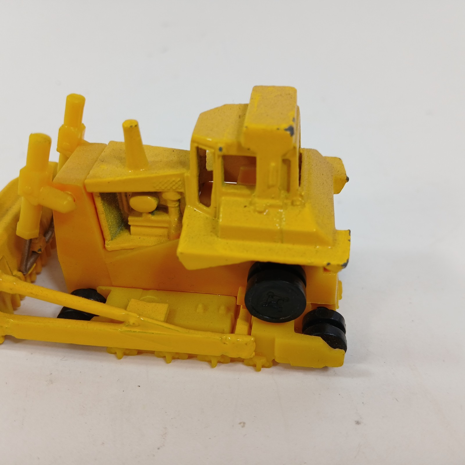 Vtg Hot Wheels CAT Yellow Bulldozer 1979 Malaysia Base Construction Vehicle